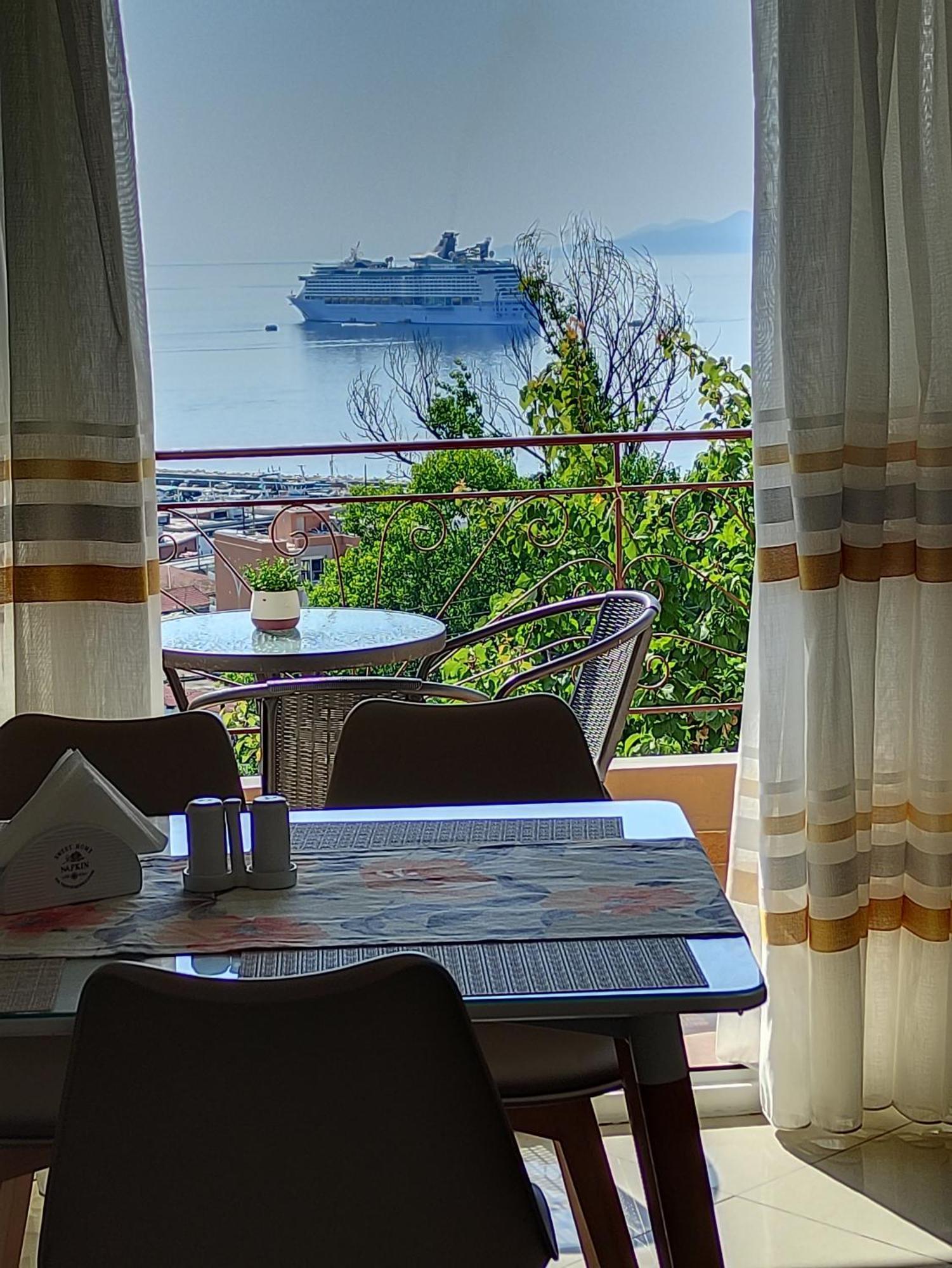 Evris House Color Suite Kavala Bagian luar foto
